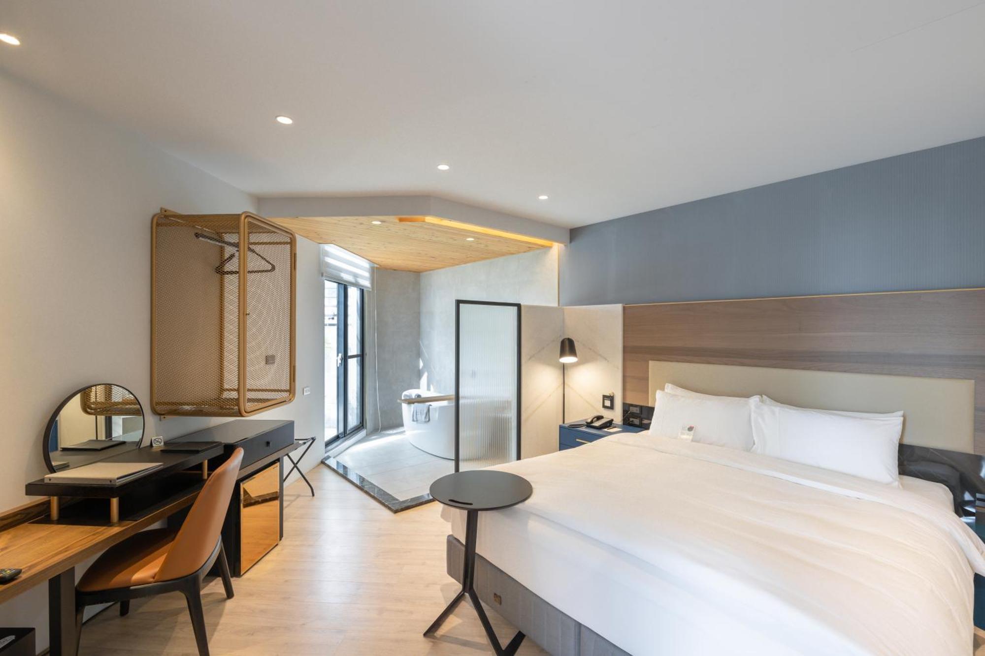 墾丁耳東華苑erdong Manor Bed and Breakfast Exteriör bild